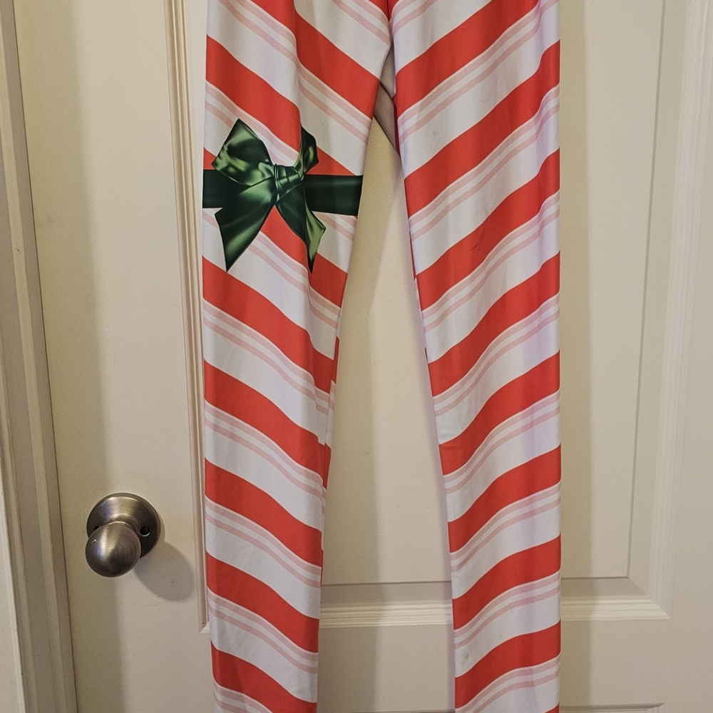 Festive Candy Cane Striped Leggings